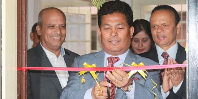 महालक्ष्मी विकास बैंकको नयाँ शाखा ठमेलमा, नेपाल राष्ट्र बैंकका डेपुटी गर्भनर श्रेष्ठद्वारा उद्घाटन