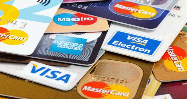 ६७ लाखको खल्तीमा डेबिट कार्ड, तपाईसँग कुन – कुन बैंकका छन् ?