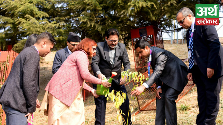 नेपाल एसबिआई बैंकद्वारा पशुपति मन्दिर परिसरमा वृक्षारोपण कार्यक्रम सम्पन्न
