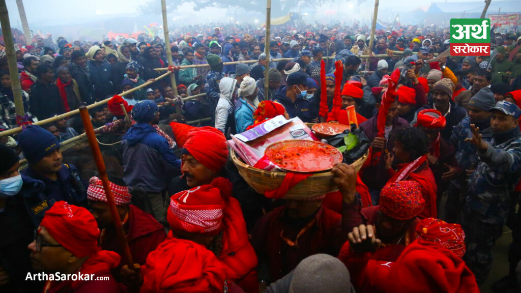 गढीमाई मेलामा बढ्दो रौनकता, हजारौँ प्रहरी परिचालन (तस्विरहरु)